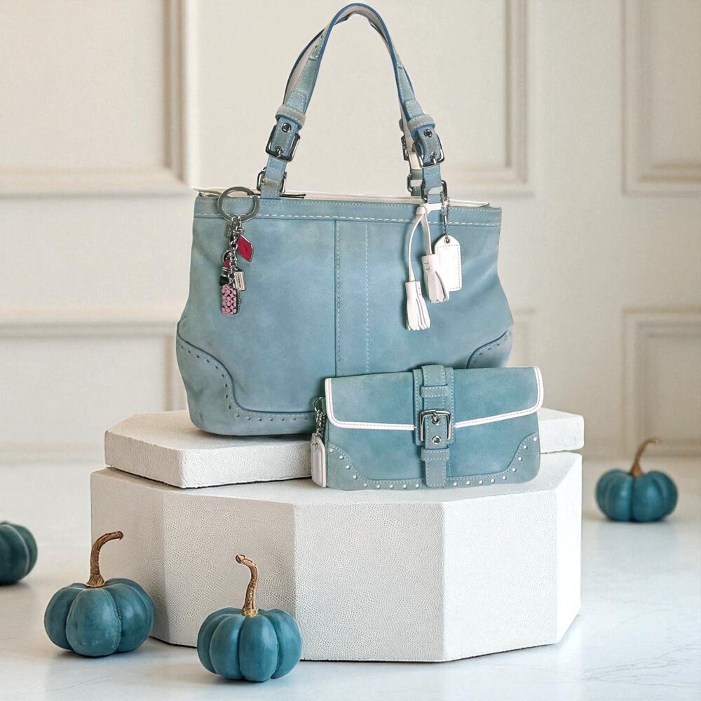 COACH Vintage Hamptons Aquamarine  Y2K Suede Satchel with Wristlet